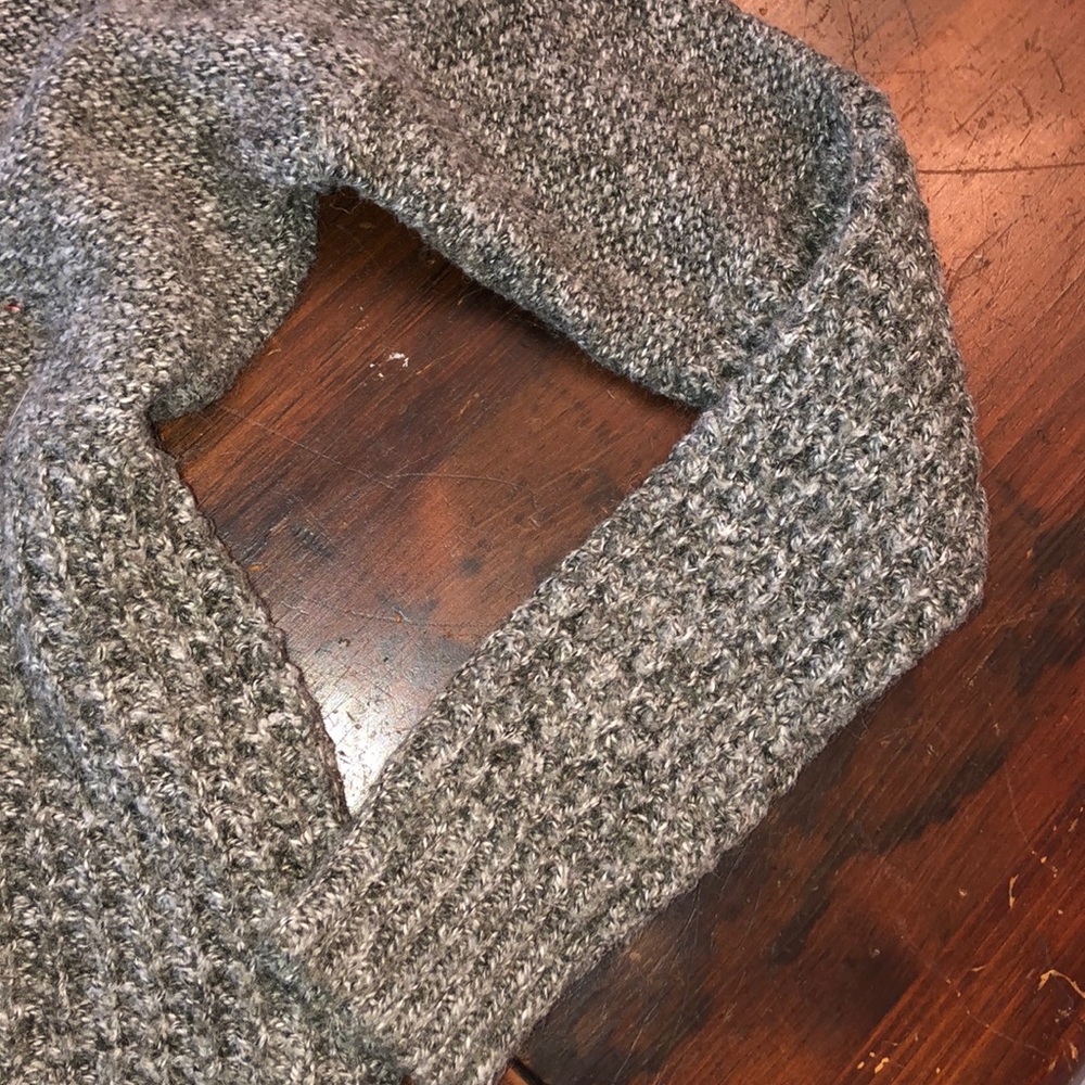 Green Waffle Knit Mock Neck American Eagle Sweater - Picture 5 of 5